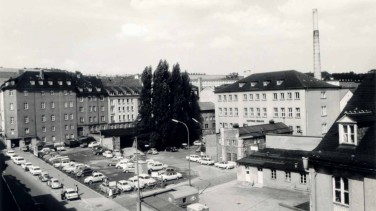 1977