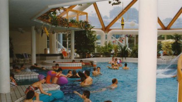 1990