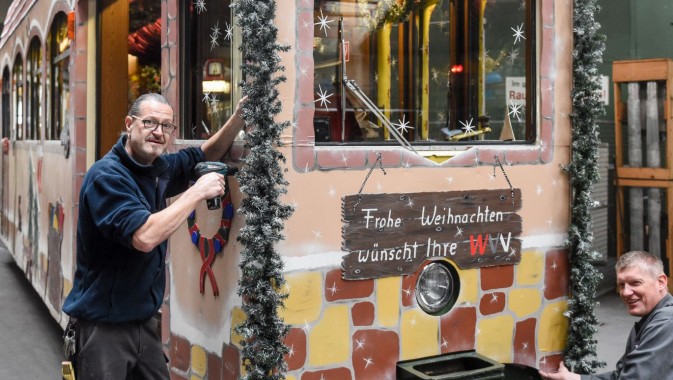 Die Außenhülle des Nikolauswagens Die Außenhülle des Nikolauswagens
