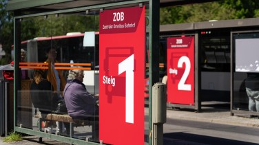 Neue Haltenstelleninfos am Würzburger Hauptbahnhof / ZOB